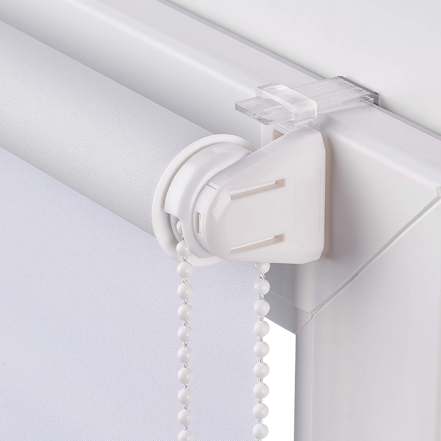 Amazon Basics Blackout rollo blind with matched colour coating
