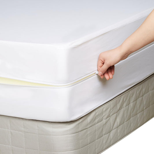 Amazon Basics Hypoallergenic Mattress Cover 100 x 200 x 20 cm White