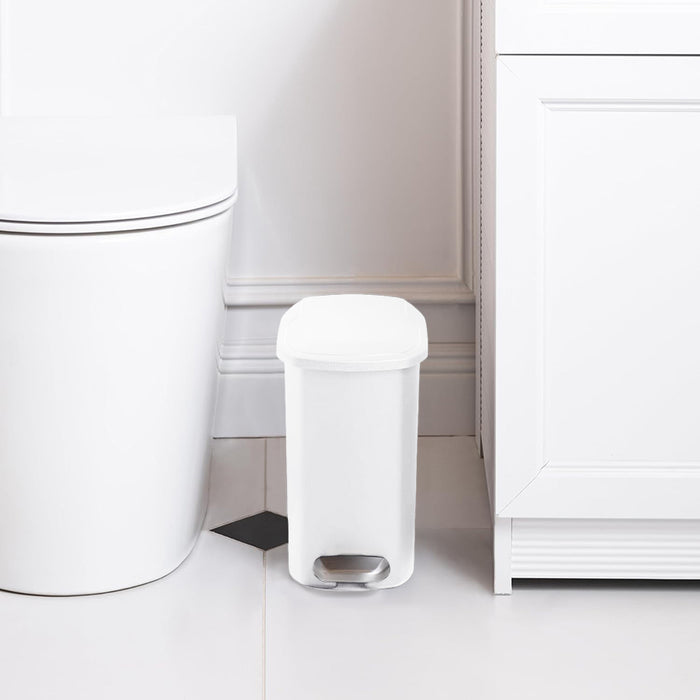 Amazon Basics Compact Plastic Bathroom Trash Can with Hands Free Foot Pedal, Quiet Close Step-On, 6 Liters, White, Lid Included